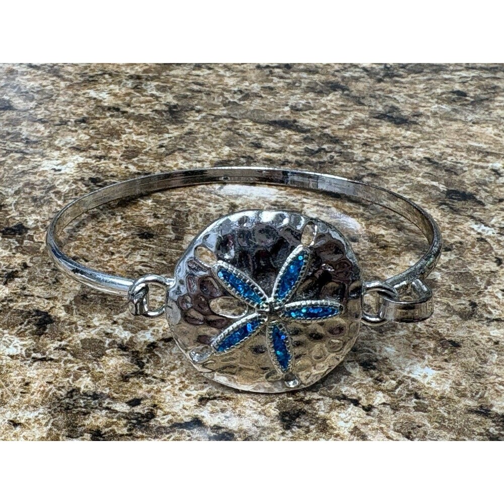 Sand Dollar Bracelet Blue Enamel Silver Tone Coastal Beach Nautical 7”